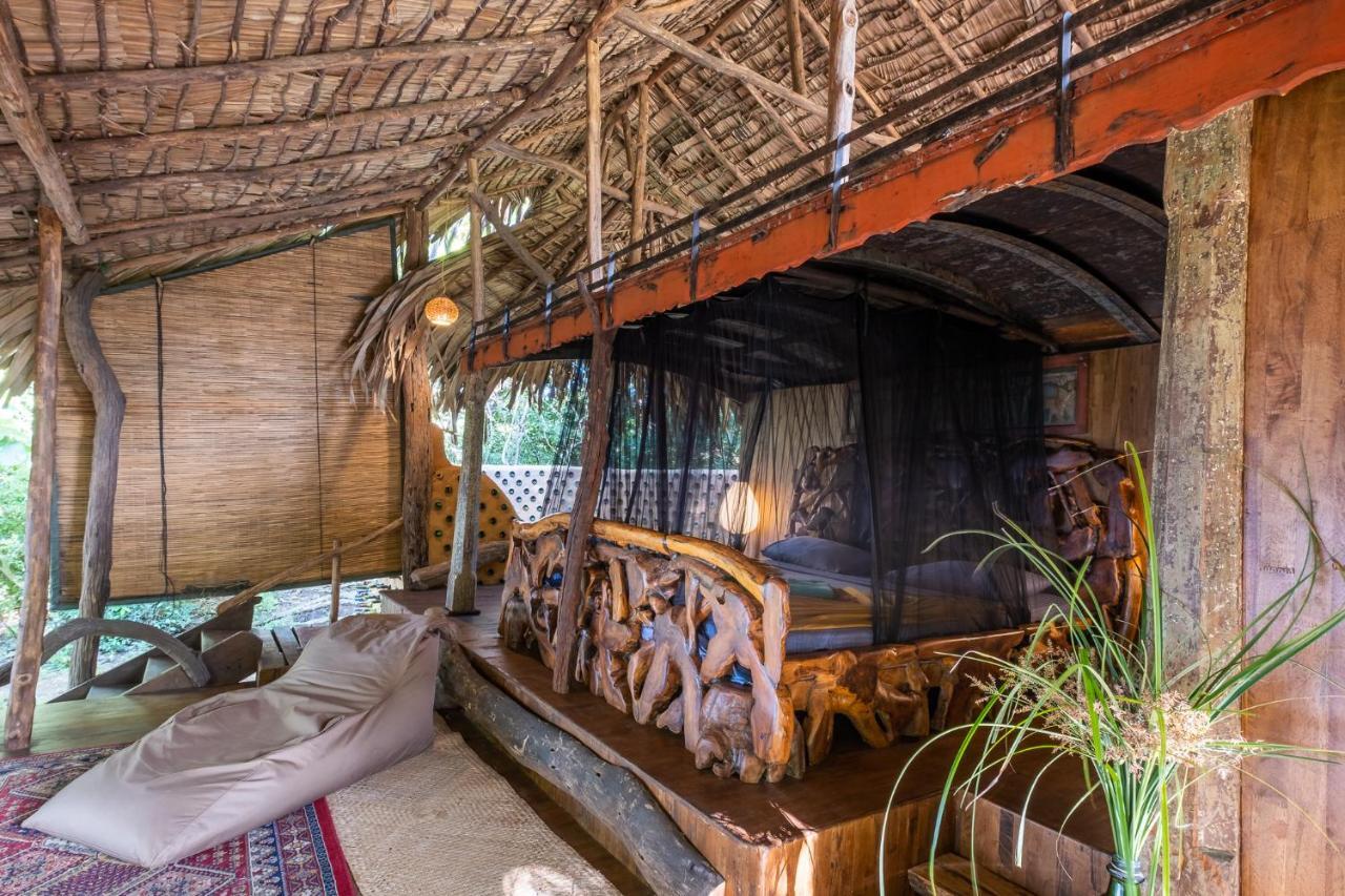Banyan Camp Hambegamuwa Ngoại thất bức ảnh