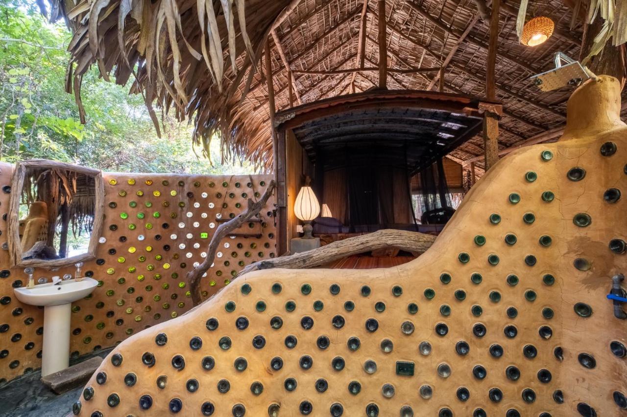 Banyan Camp Hambegamuwa Ngoại thất bức ảnh
