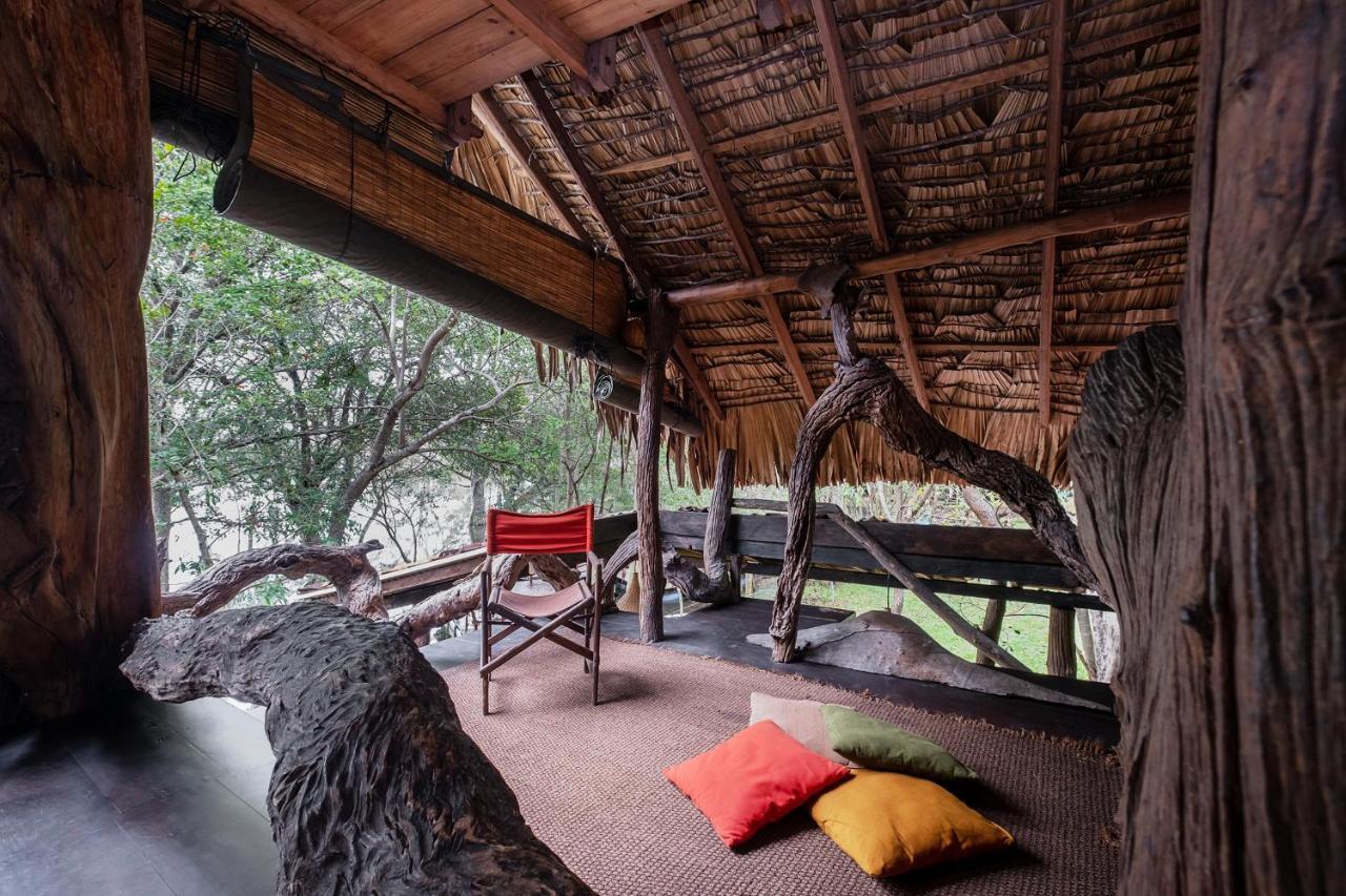 Banyan Camp Hambegamuwa Ngoại thất bức ảnh